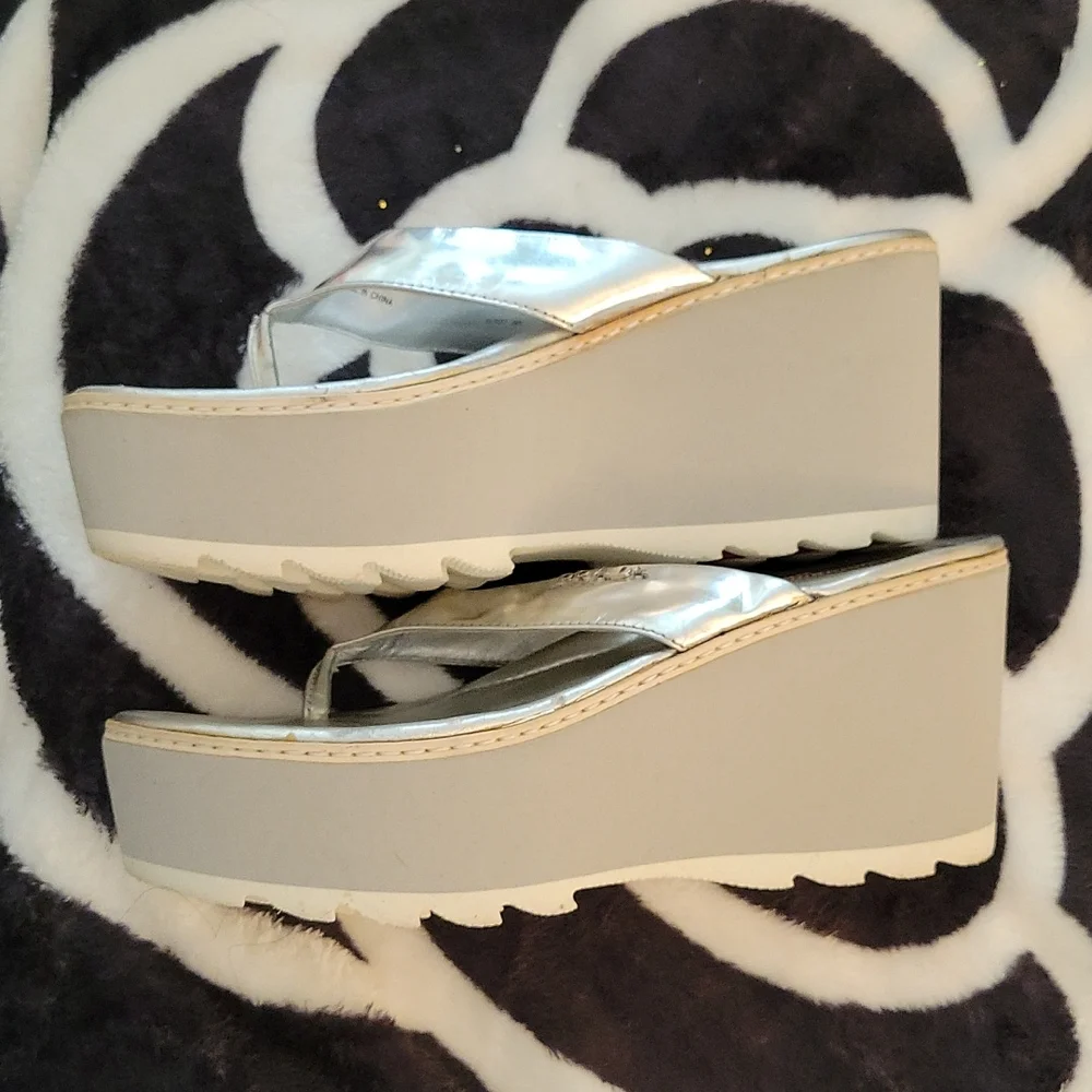 PRADR THON PLATFORM SANDALS - Picture 8 of 8